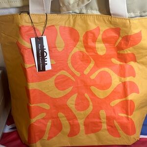 ALOHA Collection Appliqué Day Tripper.